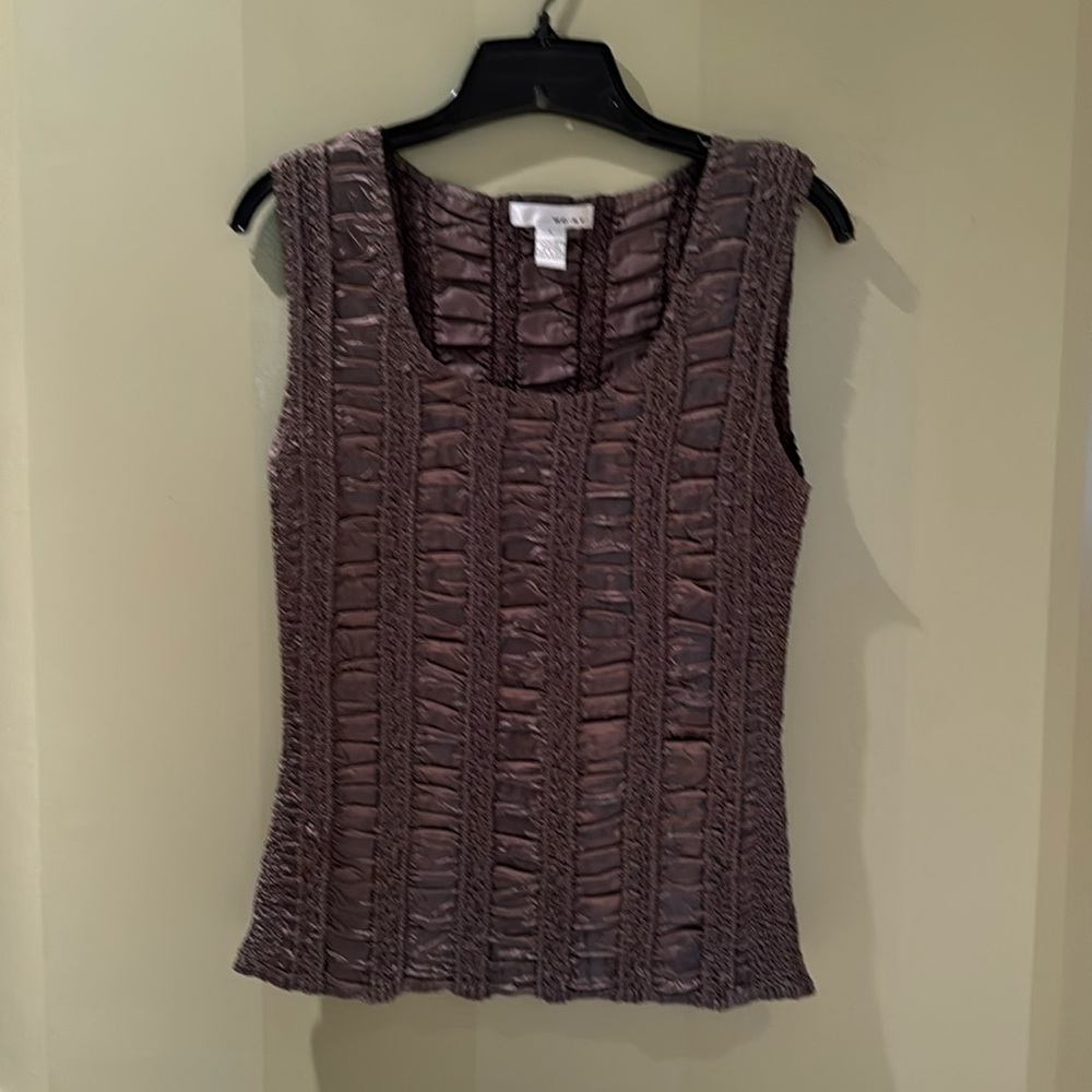WD.NY Bronze Sleeveless Tank Top Women’s Size L. (R)